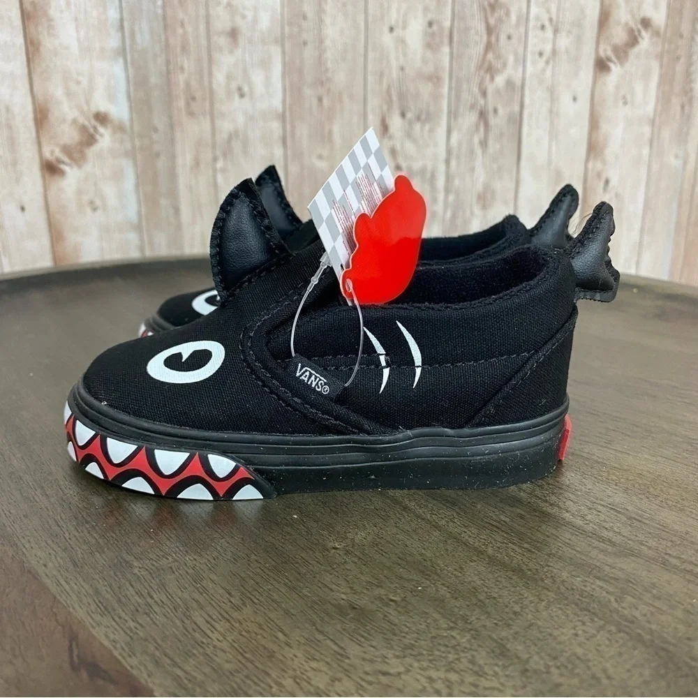 Vans Slip On V Shark Week Sneaker Size‎ 4.5 Toddler